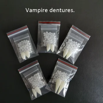 Halloween Party Fangs Dekoration DIY Halloween Harz Vampirzähne Requisiten Horror 5g Kleber Freunde Geschenke