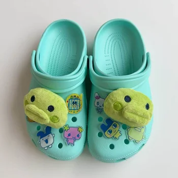 Tamagotchi Plüsch-Clogs-Anhänger, Cartoon, niedlich, DIY, kreative Schuhdekoration für Clog-Sandalen