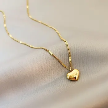 Gold-farbe Halskette Frau Einfache Mode Pfirsich Herz Gravierte Liebe Schlüsselbein Kette Urlaub Geschenke