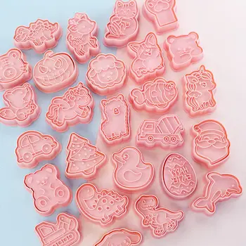 Ausstechformen Kunststoff 3D Niedlichen Cartoon Pressbare Keks Form Cookie Stempel Küche Backen (8 Stück)