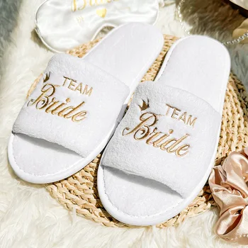 Braut und Brautjungfer, Hochzeit, Party, Gäste, Zuhause, Slip-On-Schuhe, Brautparty-Hausschuhe, offener