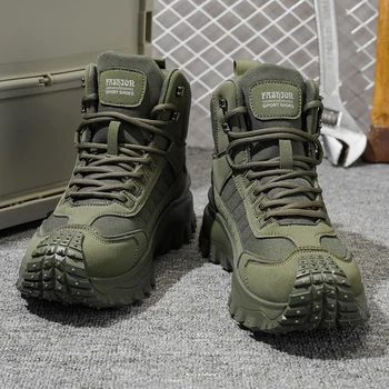 Herren-Stiefel mit Dicker Sohle, Rutschfest und Verschleißfest, Geeignet für Outdoor-Wanderungen