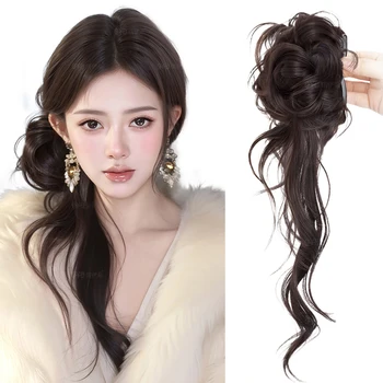 Synthetische Perücke mit Messy Bun und Pferdeschwanz für Damen, Clip-in, gewellt, seitlich gebunden