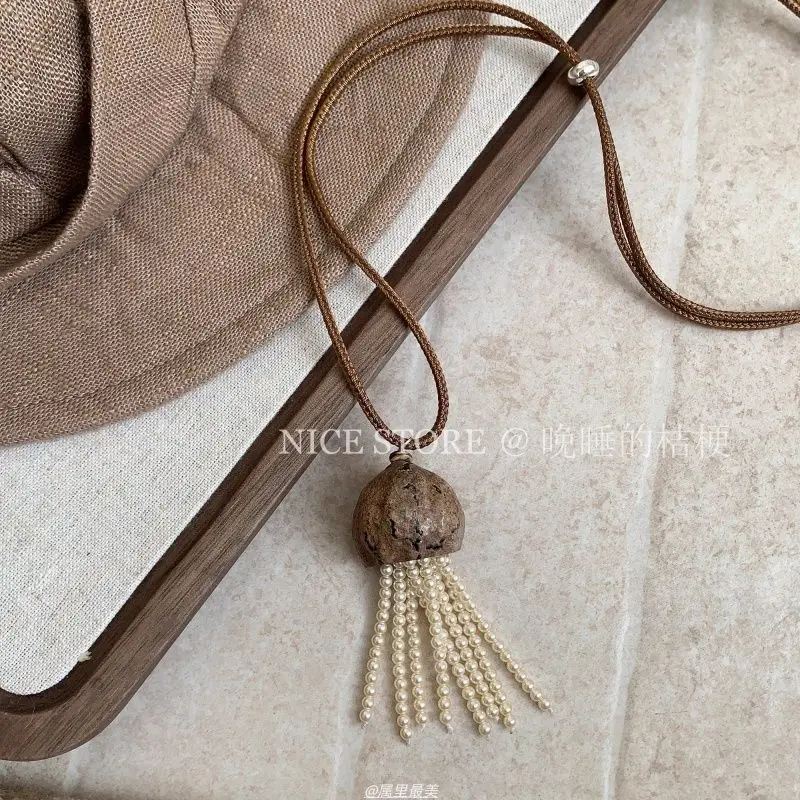 Tiefer Boden, Qualle, Perle, langer Kordelzug, Pulloverkette – Bild 5