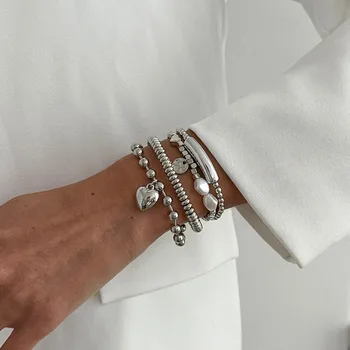 Imitation Perlen Metall Herz Anhänger Armbänder Frauen Mode Kreative Splitter Farbe Cube Kette (4 Stück)