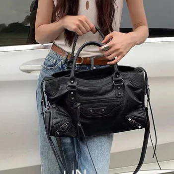 2026 Trendige Motorradtaschen Damen City Tote Bag Y2k Klassische Street Fashion Schultertasche aus PU-Leder