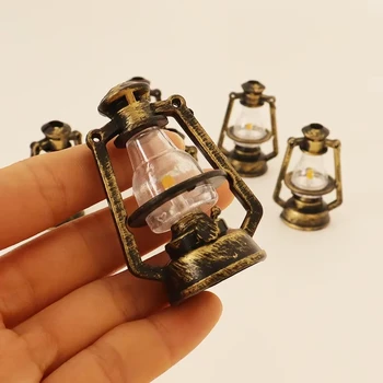 Miniatur-Lampe im Maßstab 1:12, Puppenhaus-Zubehör, Mini-Laterne, Puppenhaus-Dekoration, Szenen-Ornamente