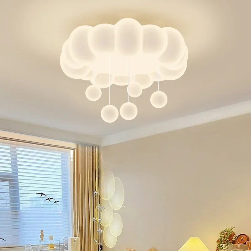 Leichte Luxus-Deckenleuchte im minimalistischen Stil für das – Bild 3