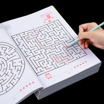 Labyrinth-Trainingsbuch, das zur Verbesserung der Konzentration verwendet wird, ein Puzzlespiel