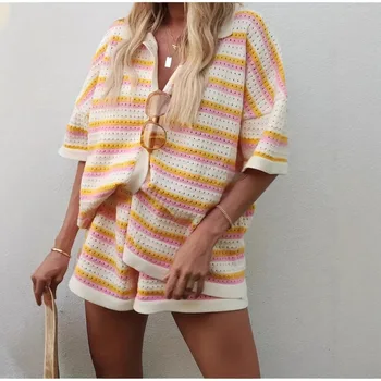 2025 sommer Frauen Hohl Gestreiften Gestrickte 2-teiliges Set Kurzarm Flip Kragen Strickjacke Einreiher Casual