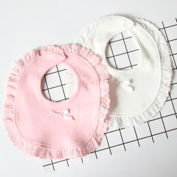 Baby Spitzenlätzchen Baumwoll-Sabbertuch Neugeborenen-Lätzchen mit Schleife Rosa Weißes Lätzchen Spucktuch