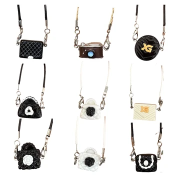 PVC Puppe Mini Tasche Kleid Up Plüsch Spielzeug Für 15/17cm Puppe Zubehör Puppenhaus Hängenden Hals zubehör