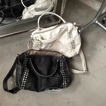 Mode Retro-Stil Metall-Nieten Handtasche Damen-Tasche Große Kapazität Motorradtasche Abnehmbarer