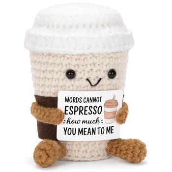 Lustige gehäkelte Kaffeepuppe mit emotionaler Unterstützung und Karte, Desktop-Ornament, handgefertigte