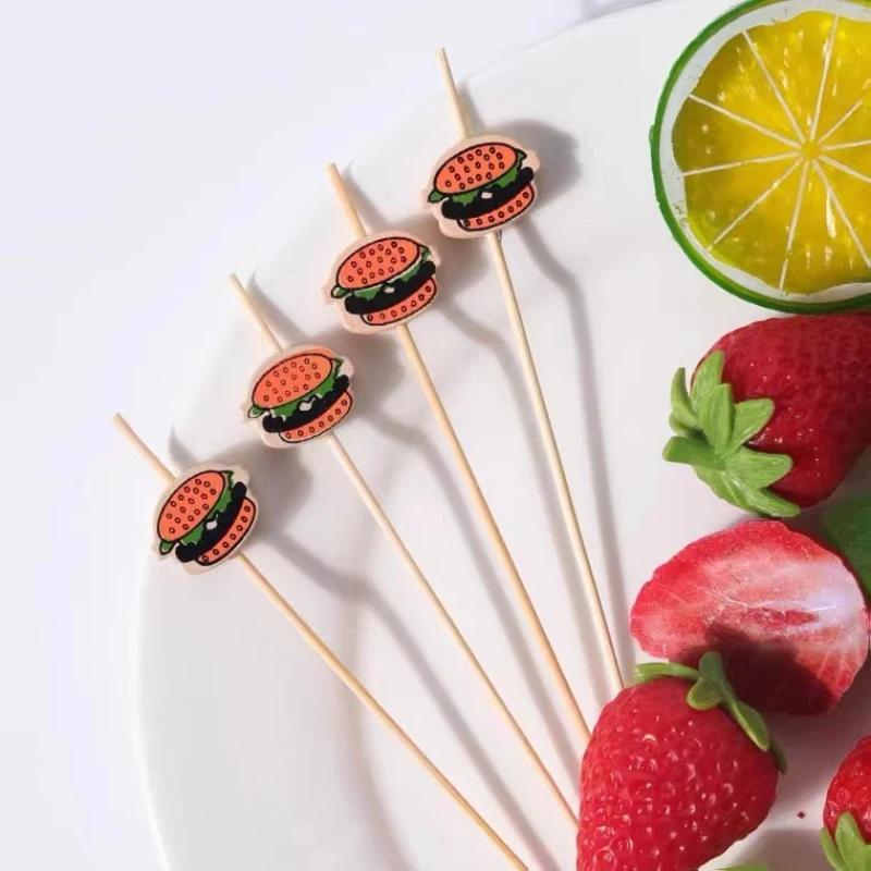 100 Stück Hamburger-Deko Bambusstäbchen Einweg-Obstspieße – Bild 4