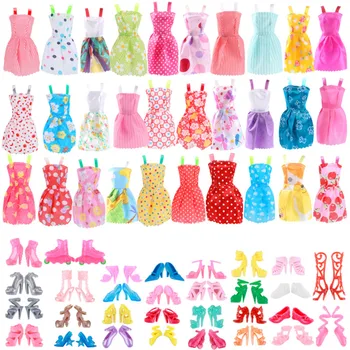 Mode Kleidung Set Für Barbie Puppen Handgemachte Puppe Schuhe Stiefel Mini Kleid Outfit Rack DIY für Mädchen