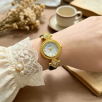 Armbanduhren für Frauen im mittleren Lebensalter sind Damenuhren mit exquisiten Quarzwerken