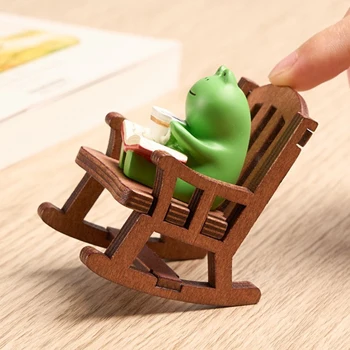 Frosch-Schaukelstuhl Niedliche Japanische Kleine Büro-Schreibtischdekoration Auto-Mittelkonsolen-Dekoration