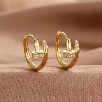 Bezaubernder, glänzender, runder Creolen-Ohrring mit Kristallen für Damen, minimalistische, nagelförmige