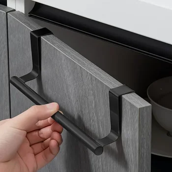 Handtuchstange aus Stahl und Metalldraht über dem Schrank, Handtuchhalter, Aufbewahrungsorganisator