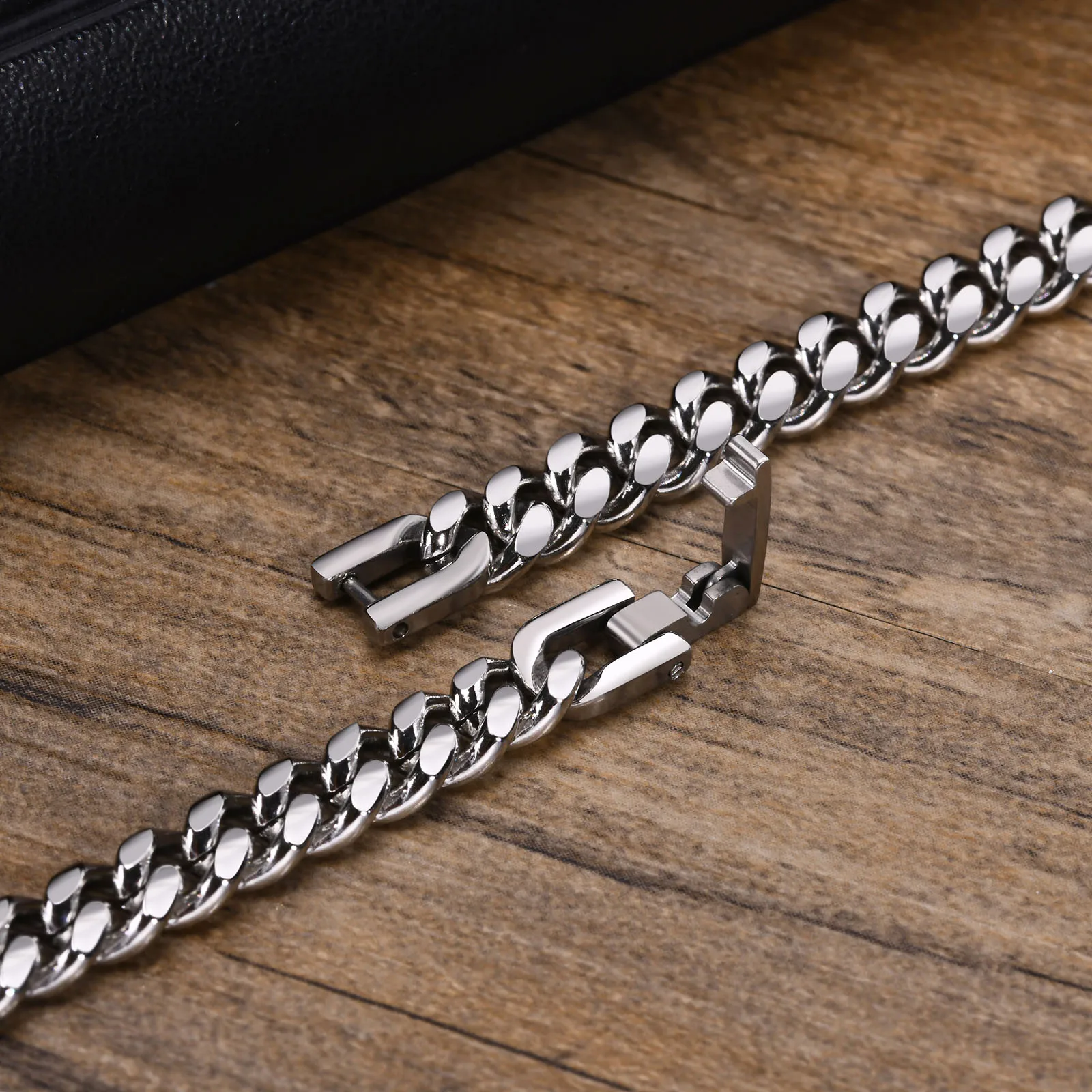 Vnox 6//12mm kubanische Ketten armbänder für Männer Frauen