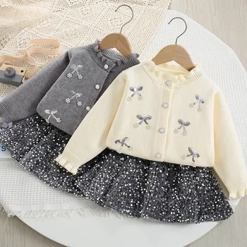 Kinderkleidung 0-6 Jahre Alte Mädchen Koreanisches Gestricktes Elegantes Zweiteiler-Set Langarm-Strickjacke
