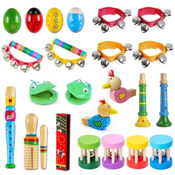 Holz-Musikinstrumente für Kinder: Rhythmus-Maracas, Kastagnetten, Flöte, Glöckchen, Mundharmonika, Trompete