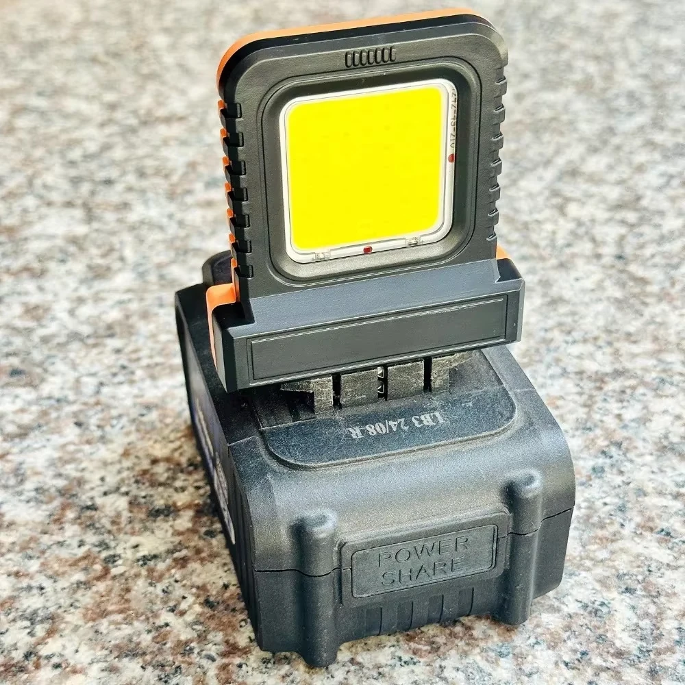 LED-Arbeitsleuchte für 21-V-Werkzeugakkus
