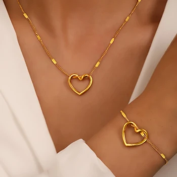 Edelstahl-Schmuckset, Neuheit, gedrehtes Herz, leicht, luxuriös, High-End-Sinn-Schmuckset für Damen, Schmuck