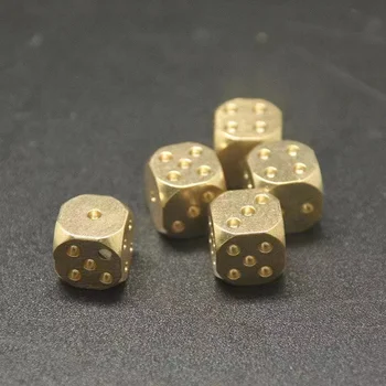 Metallwürfel aus massivem Messing, goldfarben, 6-seitige Spielwürfel, handpoliert (2 Stück)