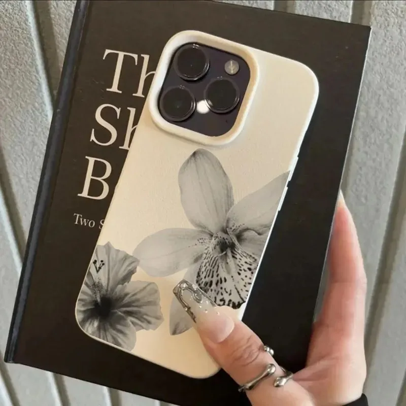 Schwarz-Weiß Blumenmuster Handyhülle für iPhone 16 17 15 14 – Bild 3