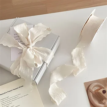 Böhmisches plissiertes Stoffband für Geschenkverpackungen und Blumenstraußakzente - elegantes, strukturreiches