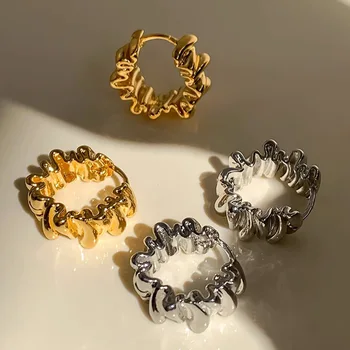 Mode Metall Falten Hoop Ohrring Für Frauen Elegante Minimalistische Günstige Ohrringe Party Trend Schmuck