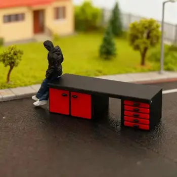 Mini-Werkbankmodell im Maßstab 1:64, Puppenhaus-Diorama-Möbelornament für Mikroauto-Szenenlayout