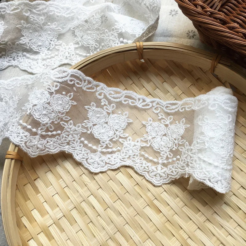 1 Yard weißer, schwarzer, beiger Blumen-Spitzenstoff zum – Bild 2