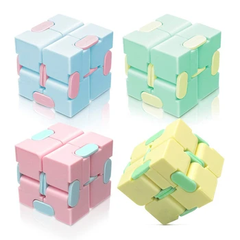 Magischer Puzzle-Würfel, Anti-Stress-Relief-Spielzeug für Erwachsene, unendlicher Flip, lustiger Würfel