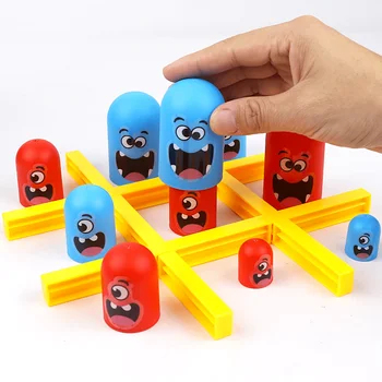 Lustige Tischbrettspiele Tic Tac Toe Intellektuelles großes Essen Kleines Schach Interaktive