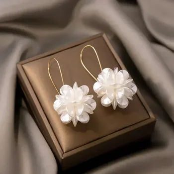Frauen Perle Blütenblatt Ball Ohrringe Mode Trend Lange Blume Ball Ohrringe DIY Geometrische Ohr Schnalle