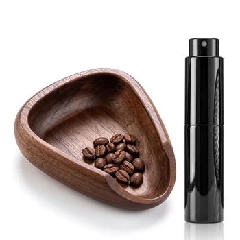 Kaffeebohnentablett aus Holz mit schlankem schwarzem Sprühgerät, Holzschale für Kaffeebohnen, perfekt