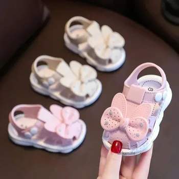 Rutschfeste Sommer-Outdoor-Sandalen für Mädchen mit weichen Sohlen und leichtem Design, perfekt für den Strand
