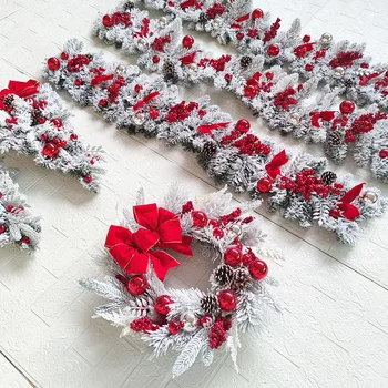 Weihnachtskranz für Haustür, rote Kugel, Ornamente, hängender Türkranz, Fensterdekoration, Zuhause, Party