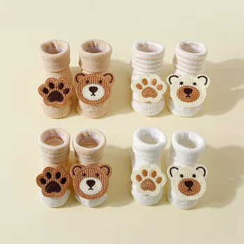 4 Paar Baby-Socken mit niedlichem Cartoon-Bär, rutschfeste Baby-Socken aus weicher Baumwolle, Söckchen