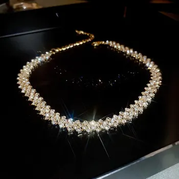 Luxuriöse glänzende voller Strass-Halskette für Frauen, personalisierte geometrische Kristall-Halsketten