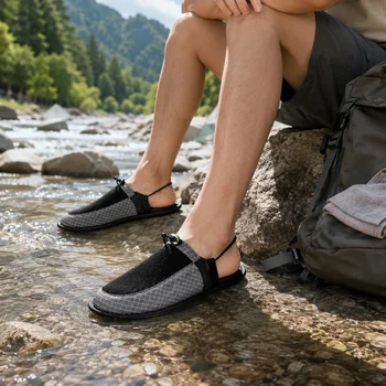 Faltbare Schnelltrocknende Wasserschuhe Rutschfeste Barfuß-Watschuhe Leichte Reise-Strand-Camping-Hotel