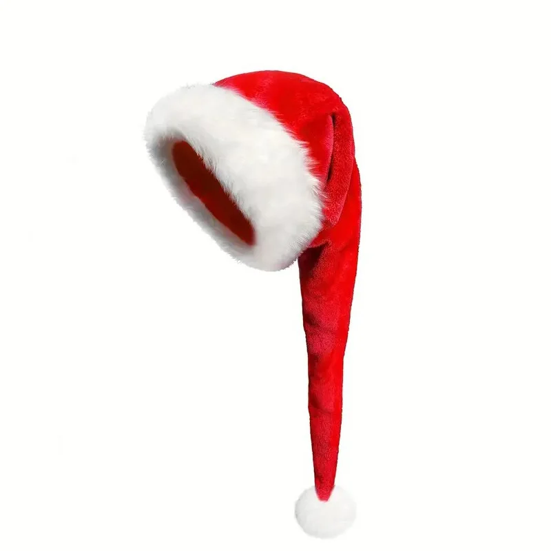 Weihnachtsmütze mit flauschigem weißem Besatz und Pompon auf – Bild 4