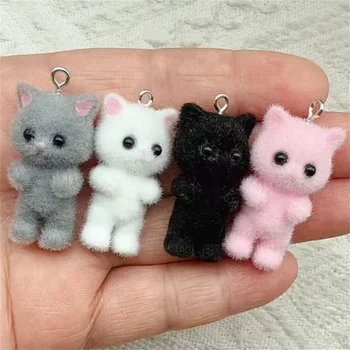 Kawaii 3D Flauschige Beflockung Harz Katze Tier Charms Anhänger Bunte Schlüsselanhänger Halskette (4 Stück)