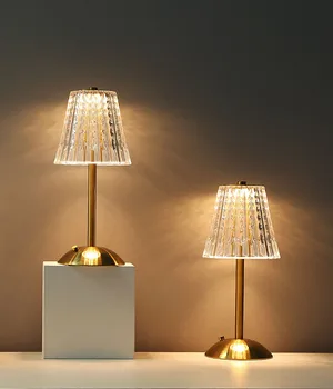 Tischlampe Schlafzimmer, Nachttischlampe Licht Luxus Diamant Kristall Lampe High-End-Atmosphäre Lampe Lade