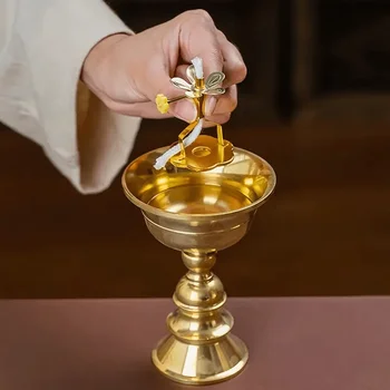 Eleganter goldener Kerzenhalter mit verstellbarem Docht - robuster Kerzenständer, Tischdekoration für Zuhause