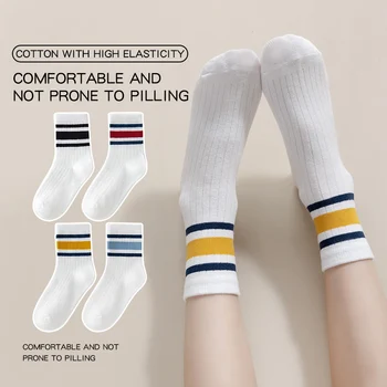 Vier Paar Kindersocken für Frühling und Herbst, gestreift, vielseitiger Stil, Wadenlange Socken im Schulstil