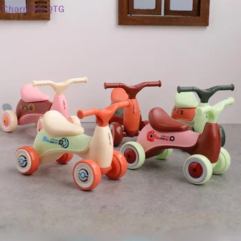 Simulations-Miniatur-Balance-Auto für Kinder, Niedlicher Vierrädriger Baby-Rutschroller, Kreatives